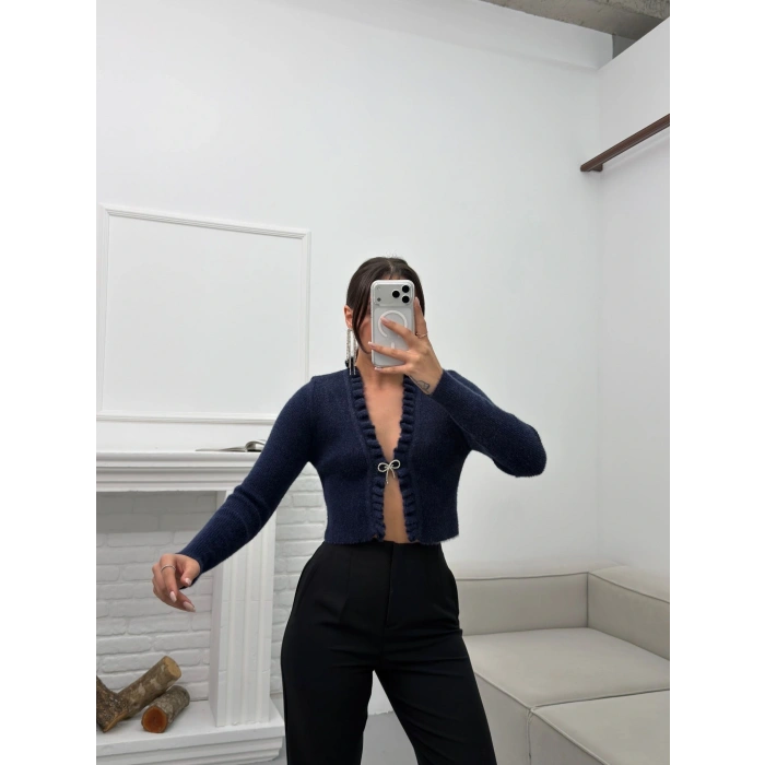 Broşlu Triko Crop Hırka - LACİVERT