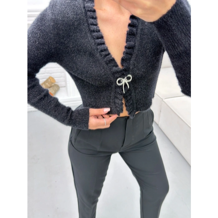 Broşlu Triko Crop Hırka - SİYAH