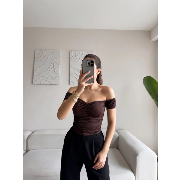 Büzgülü Madonna Crop - KAHVE