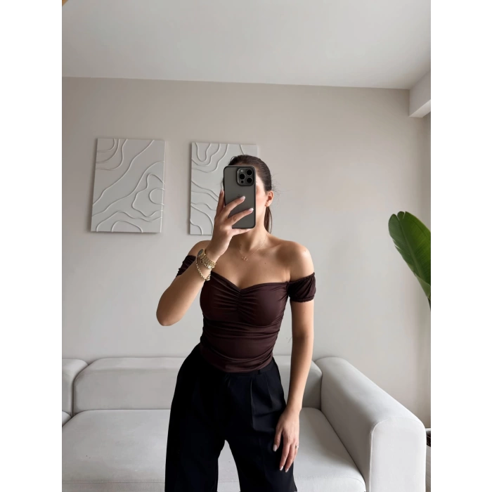 Büzgülü Madonna Crop - KAHVE