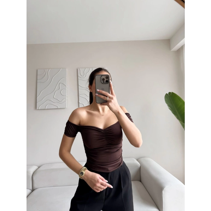Büzgülü Madonna Crop - KAHVE