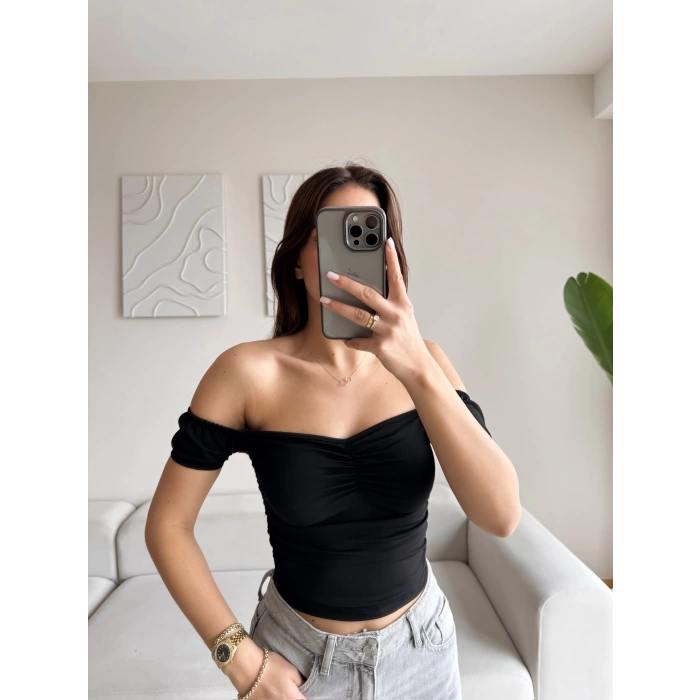 Büzgülü Madonna Crop - SİYAH
