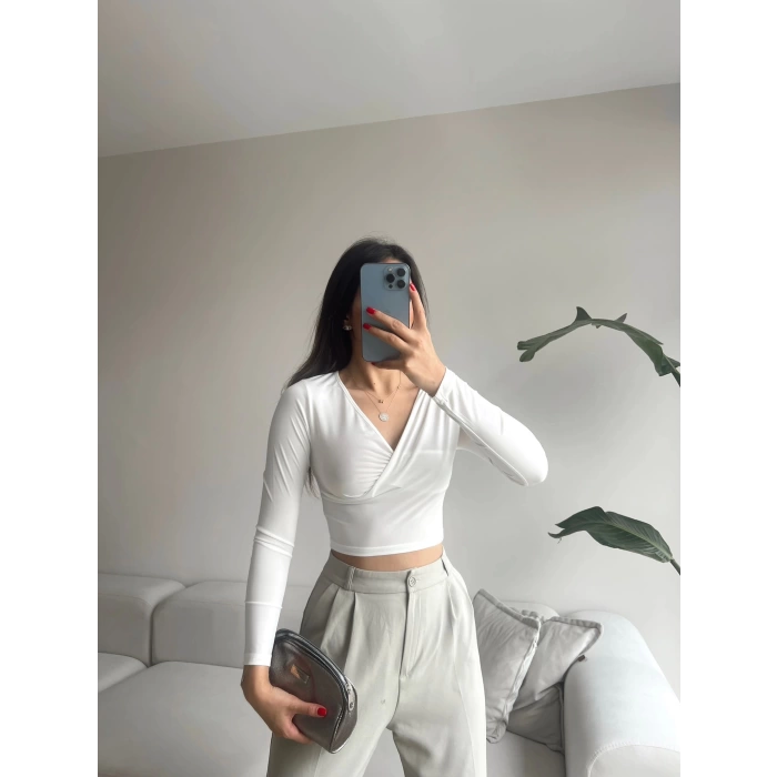 Çapraz Detay Crop Bluz-BEYAZ