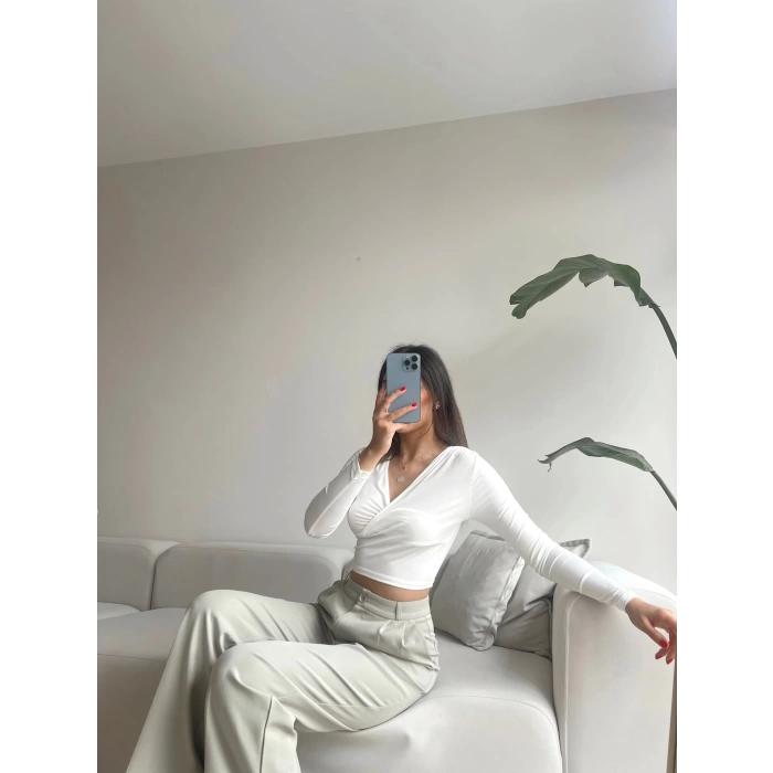 Çapraz Detay Crop Bluz-BEYAZ