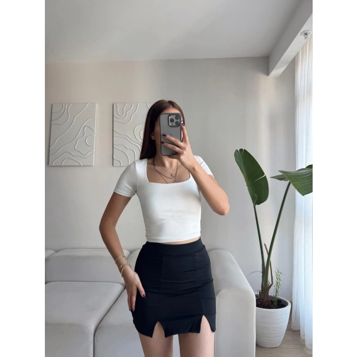 Çift Yırtmaç Şort Etek - SİYAH