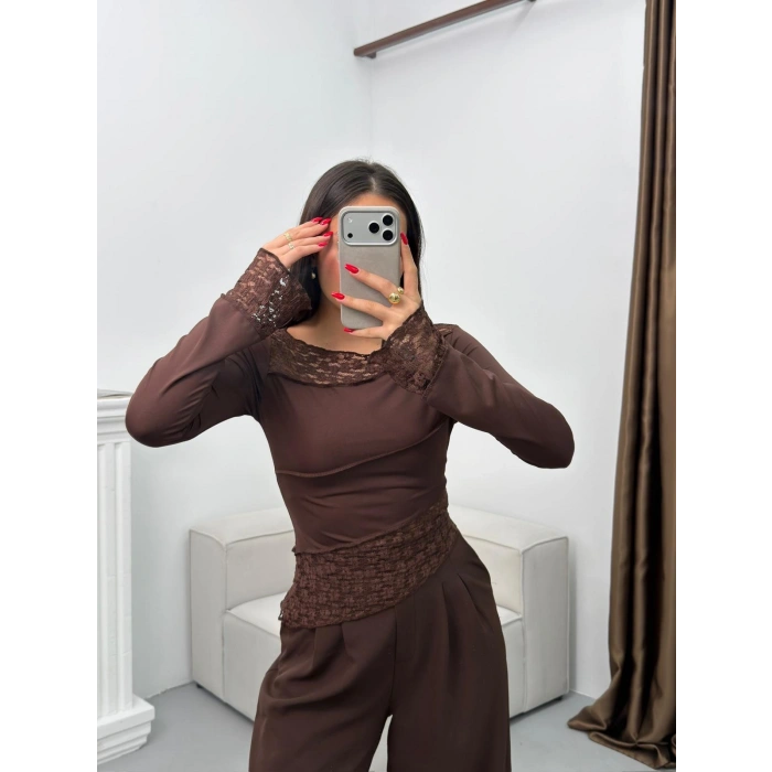 Dantel Detay Asimetrik Bluz - KAHVE