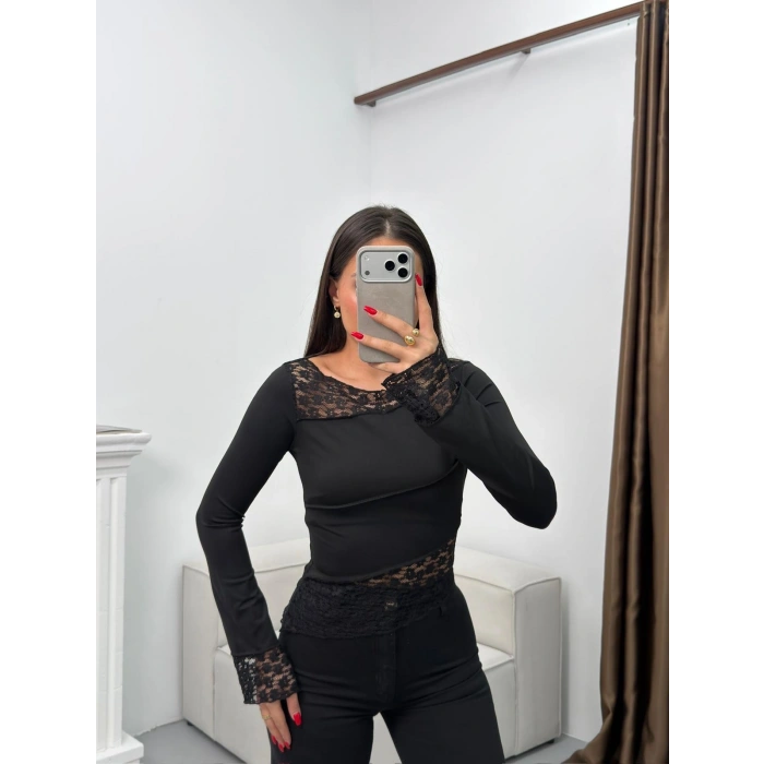 Dantel Detay Asimetrik Bluz - SİYAH