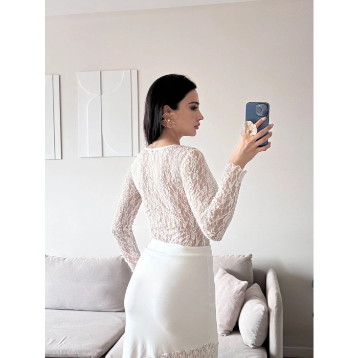 Dantel V Yaka Bodysuit - BEYAZ