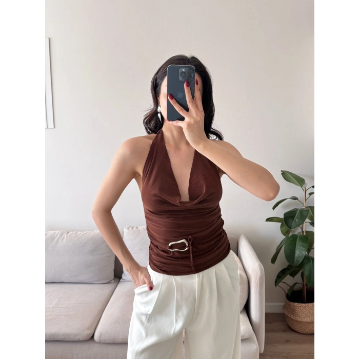 Degaje Yaka Aksesuar Crop - KAHVE