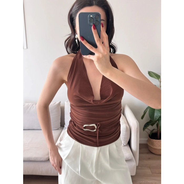 Degaje Yaka Aksesuar Crop - KAHVE