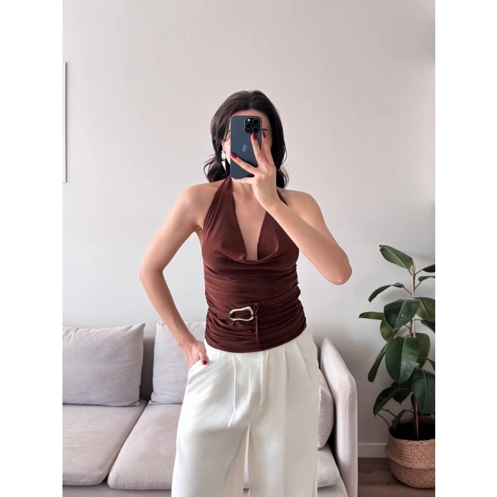 Degaje Yaka Aksesuar Crop - KAHVE