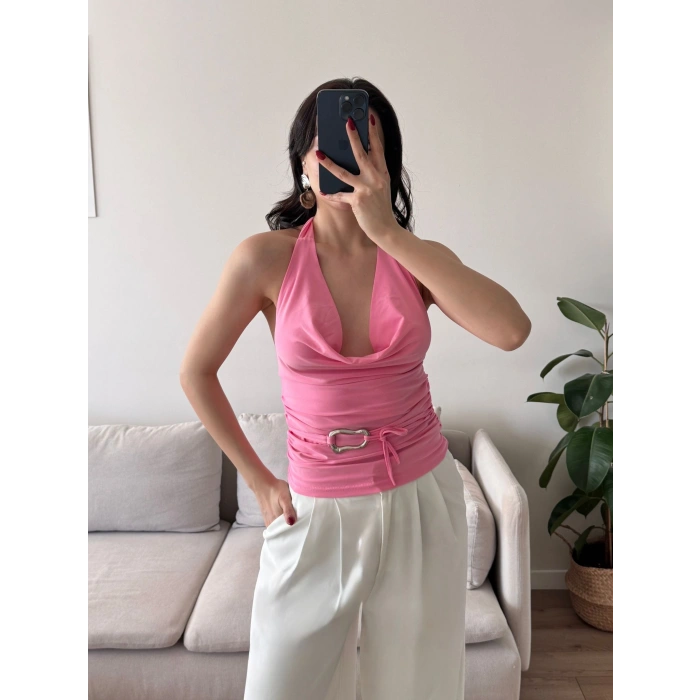 Degaje Yaka Aksesuar Crop - PEMBE