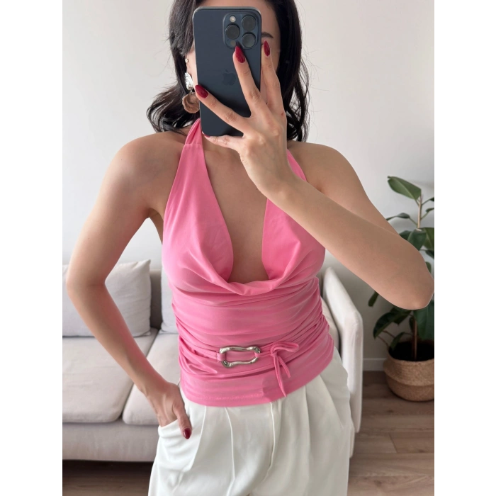 Degaje Yaka Aksesuar Crop - PEMBE