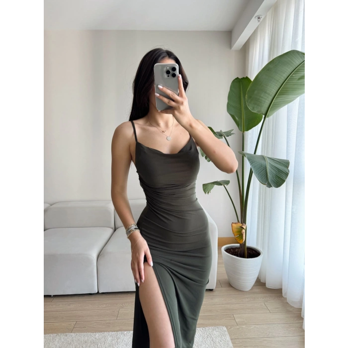 Derin Yırtmaç Askılı Elbise