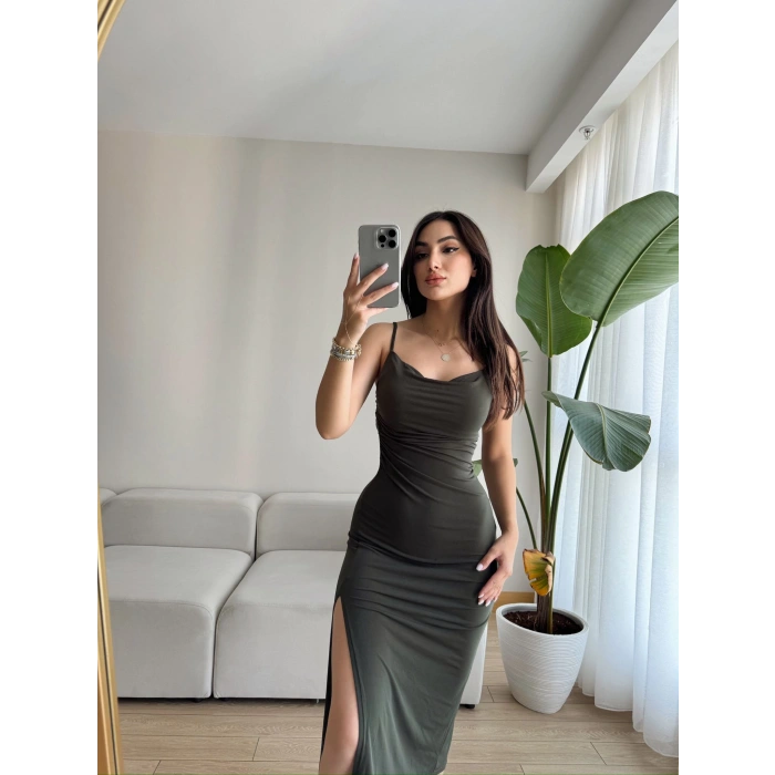 Derin Yırtmaç Askılı Elbise