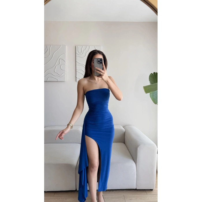Derin Yırtmaç Straplez Elbise - SAKS MAVİSİ