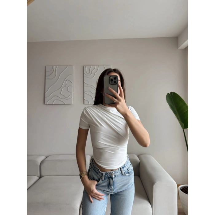 Drapeli Asimetrik Crop - BEYAZ
