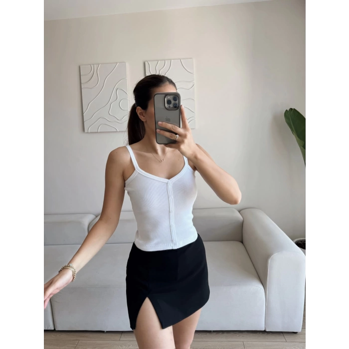 Düğmeli Askılı Crop - BEYAZ
