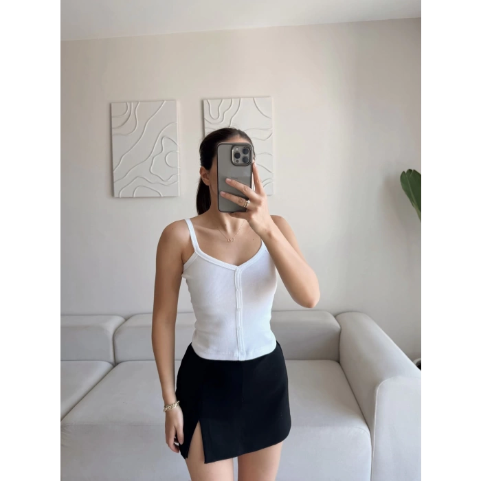 Düğmeli Askılı Crop - BEYAZ