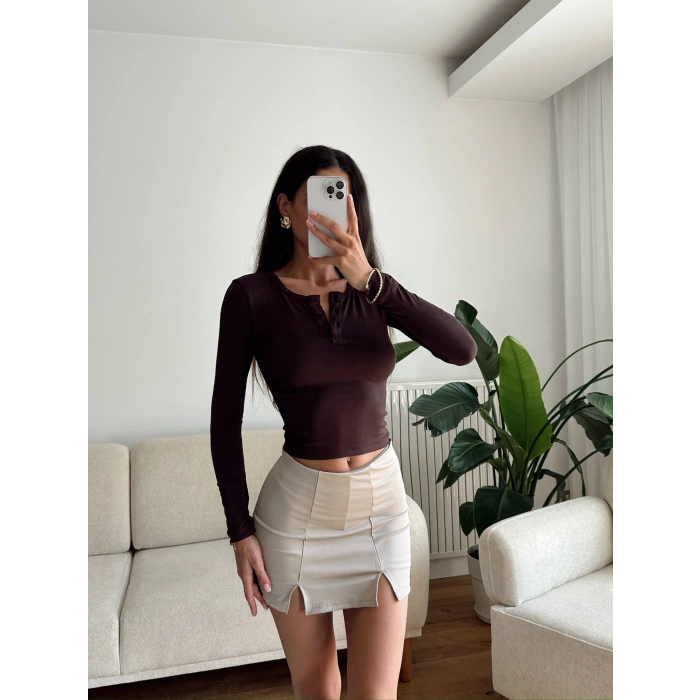 Düğmeli Buzzy Kumaş Crop - KAHVE
