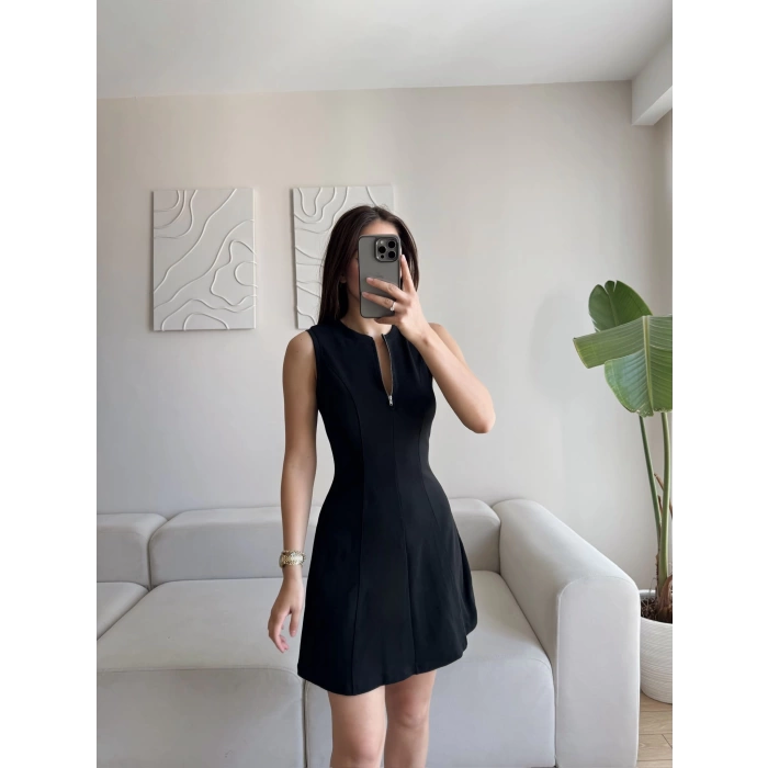 Fermuar Yaka Fit Elbise - SİYAH