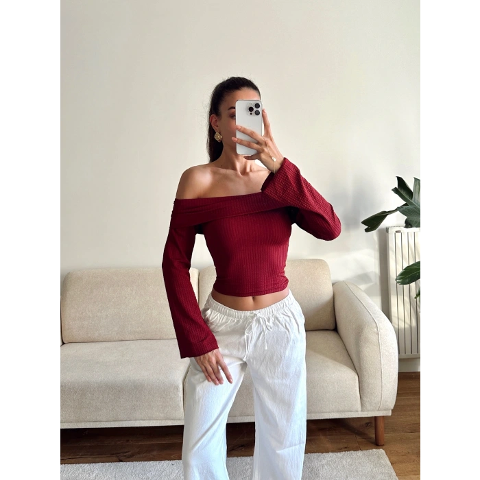 Gofre Madonna Yaka Crop - BORDO