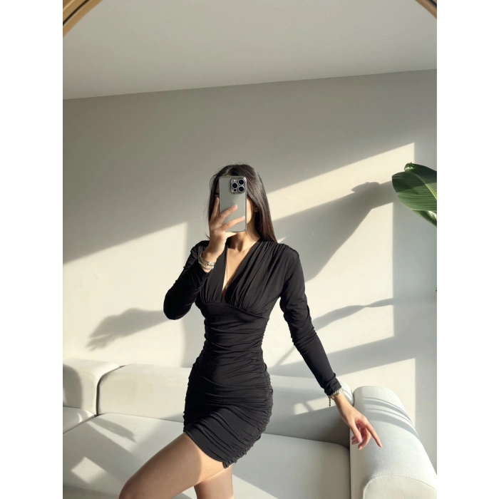 Göğüs Dekolte Büzgülü Elbise-SİYAH