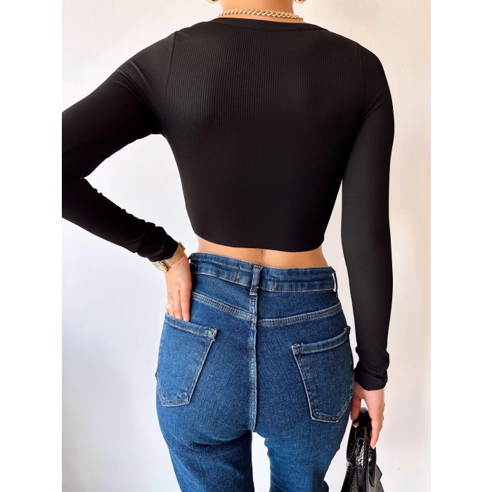 Göğüs Detay Crop Bluz-SİYAH