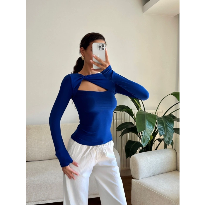 Göğüs Pencere Kruvaze Bluz - SAKS MAVİSİ