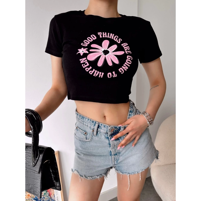 Good Things Are Going To Happen Crop T-shirt-SİYAH