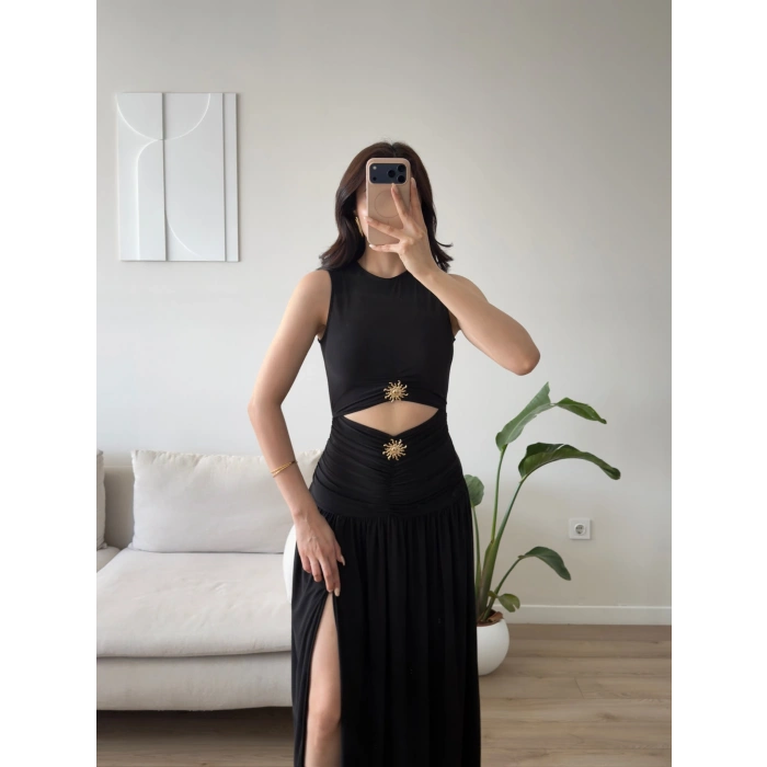 Güneş Gold Toka Yırtmaçlı Elbise - SİYAH