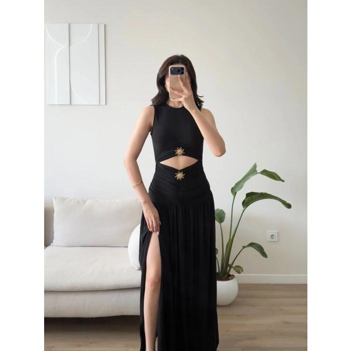 Güneş Gold Toka Yırtmaçlı Elbise - SİYAH