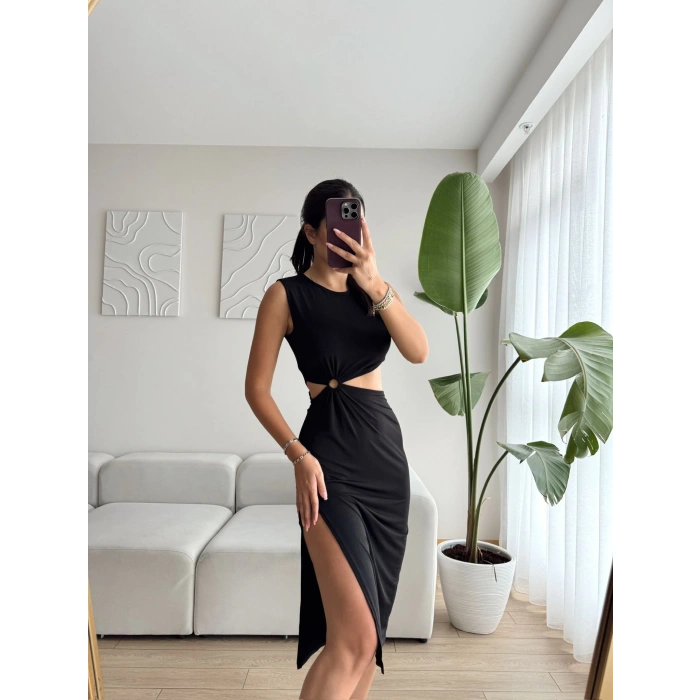 Halka Detay Bel Dekolte Kolsuz Elbise-SİYAH