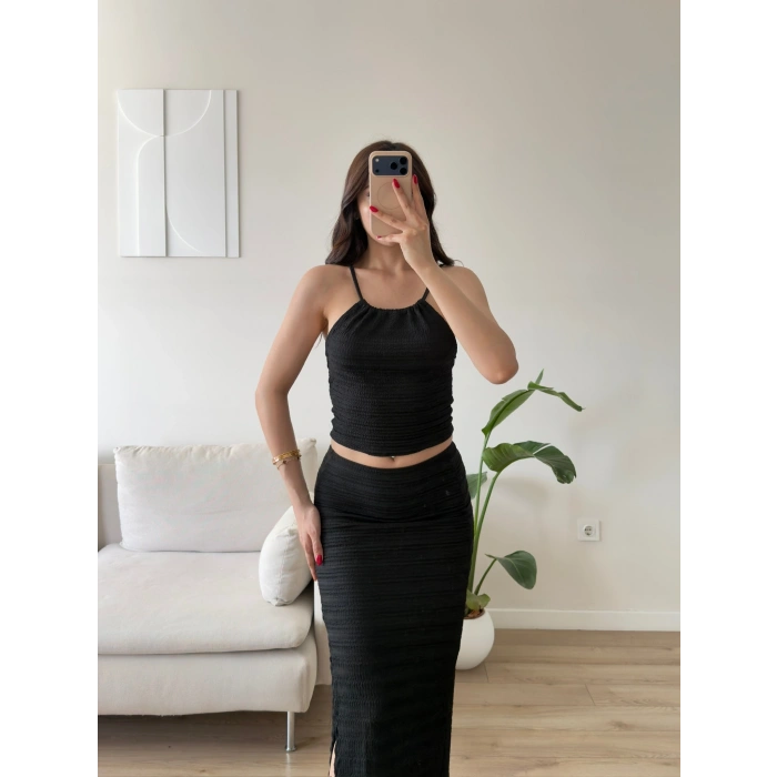 Halter Yaka Etekli Takım - SİYAH