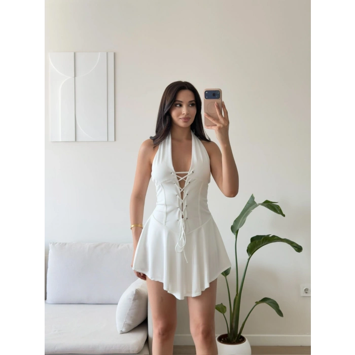 Halter Yaka Kuşgözü Bağcıklı Elbise - BEYAZ