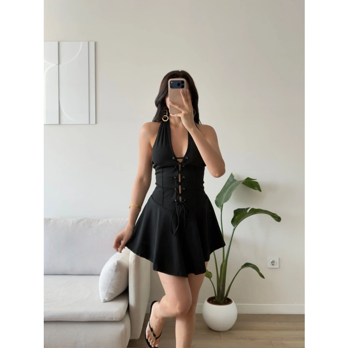 Halter Yaka Kuşgözü Bağcıklı Elbise - SİYAH