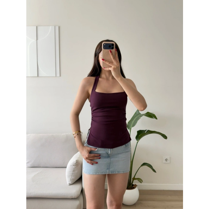 Halter Yaka Yırtmaçlı Bluz - MÜRDÜM