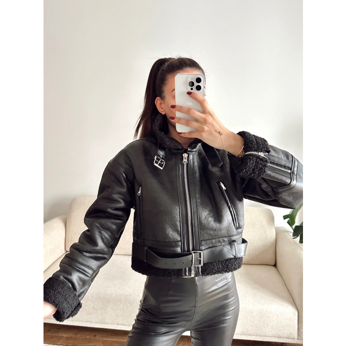 İçi Kürklü Kemerli Mont - SİYAH