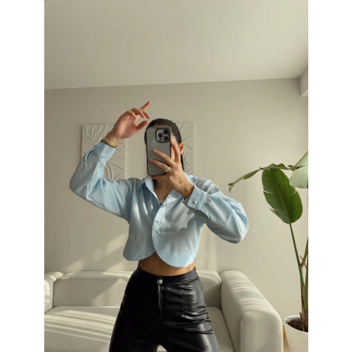 İnci Düğmeli Crop Gömlek - MAVİ