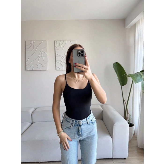 Biyeli Askılı Bodysuit - SİYAH