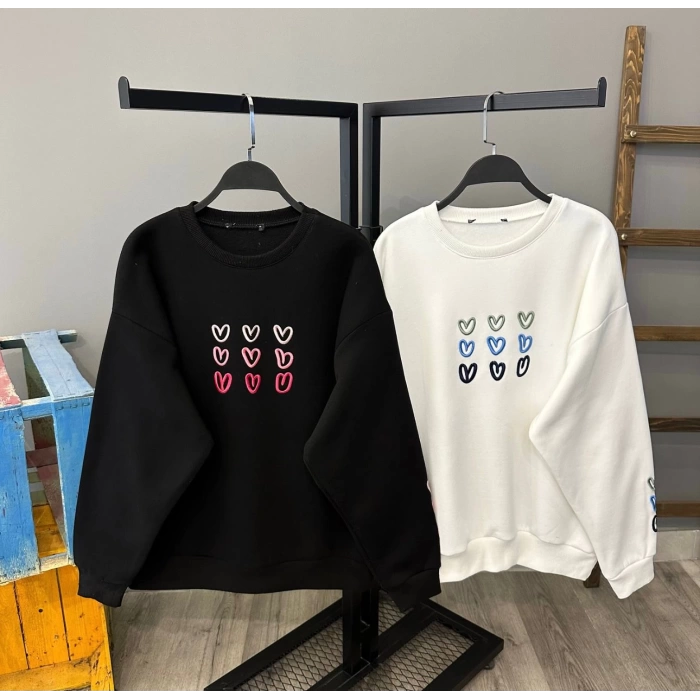 Kalp Nakışlı Oversize Sweat-SİYAH