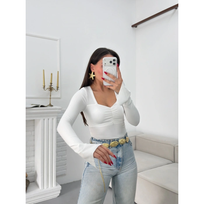 Kalp Yaka Kol İspanyol Crop - BEYAZ