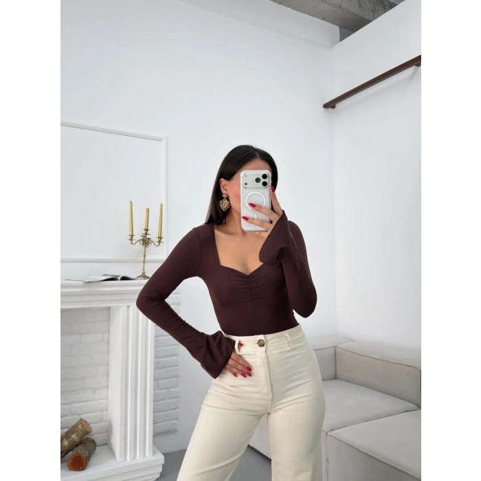 Kalp Yaka Kol İspanyol Crop - KAHVE