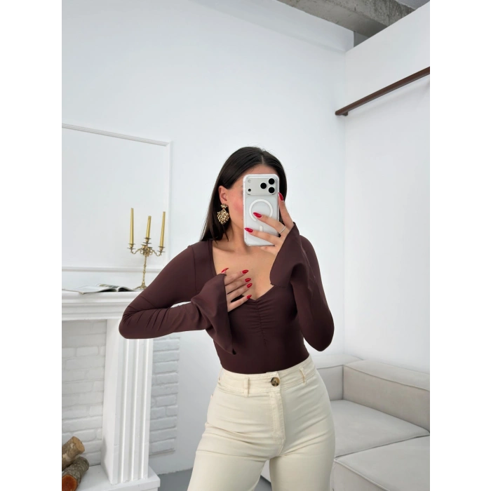 Kalp Yaka Kol İspanyol Crop - KAHVE