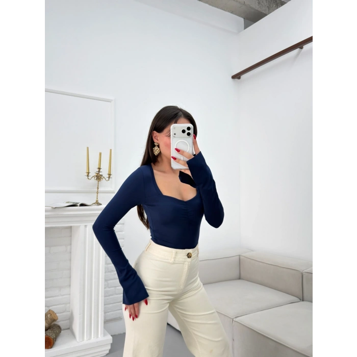 Kalp Yaka Kol İspanyol Crop - LACİVERT