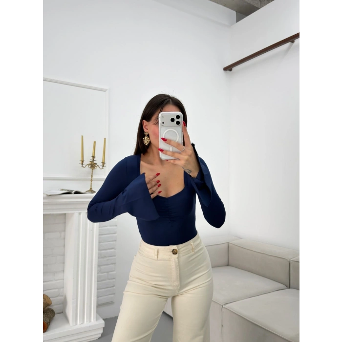 Kalp Yaka Kol İspanyol Crop - LACİVERT