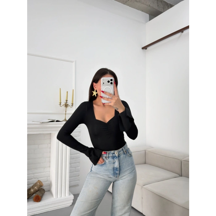 Kalp Yaka Kol İspanyol Crop - SİYAH