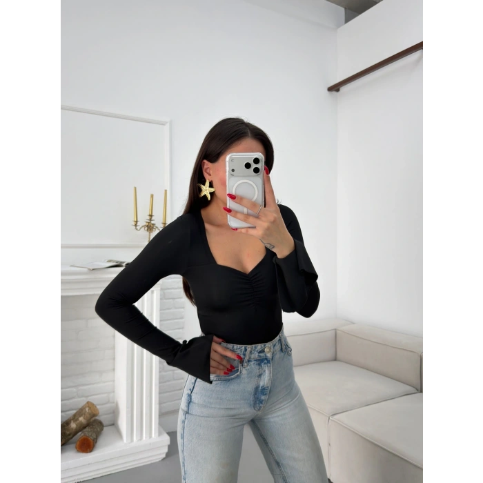 Kalp Yaka Kol İspanyol Crop - SİYAH