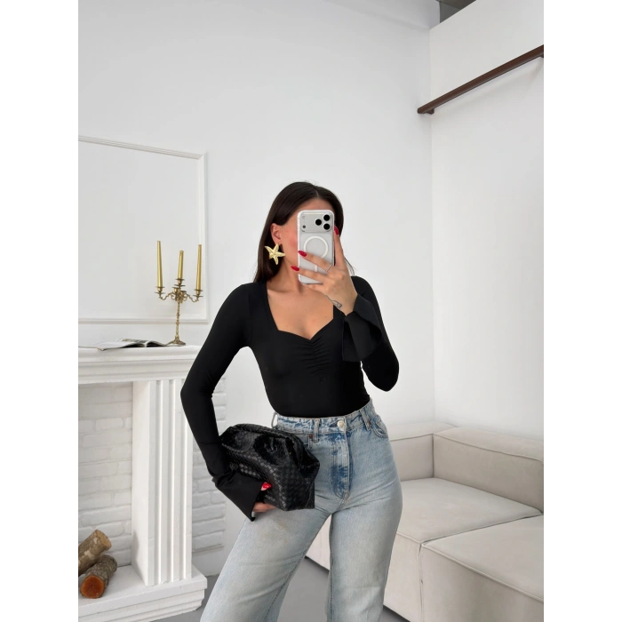 Kalp Yaka Kol İspanyol Crop - SİYAH