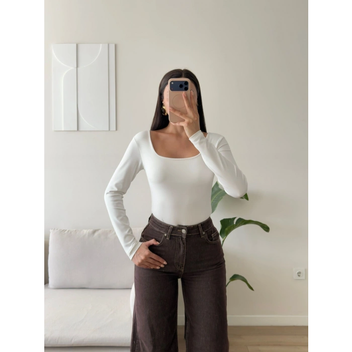 Kare Yaka Bodysuit - BEYAZ
